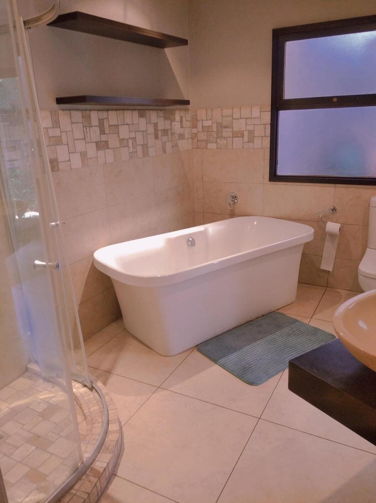 Pecanwood Relaxing Villa 5 Bedroom With Pool Hartbeespoort Exterior photo