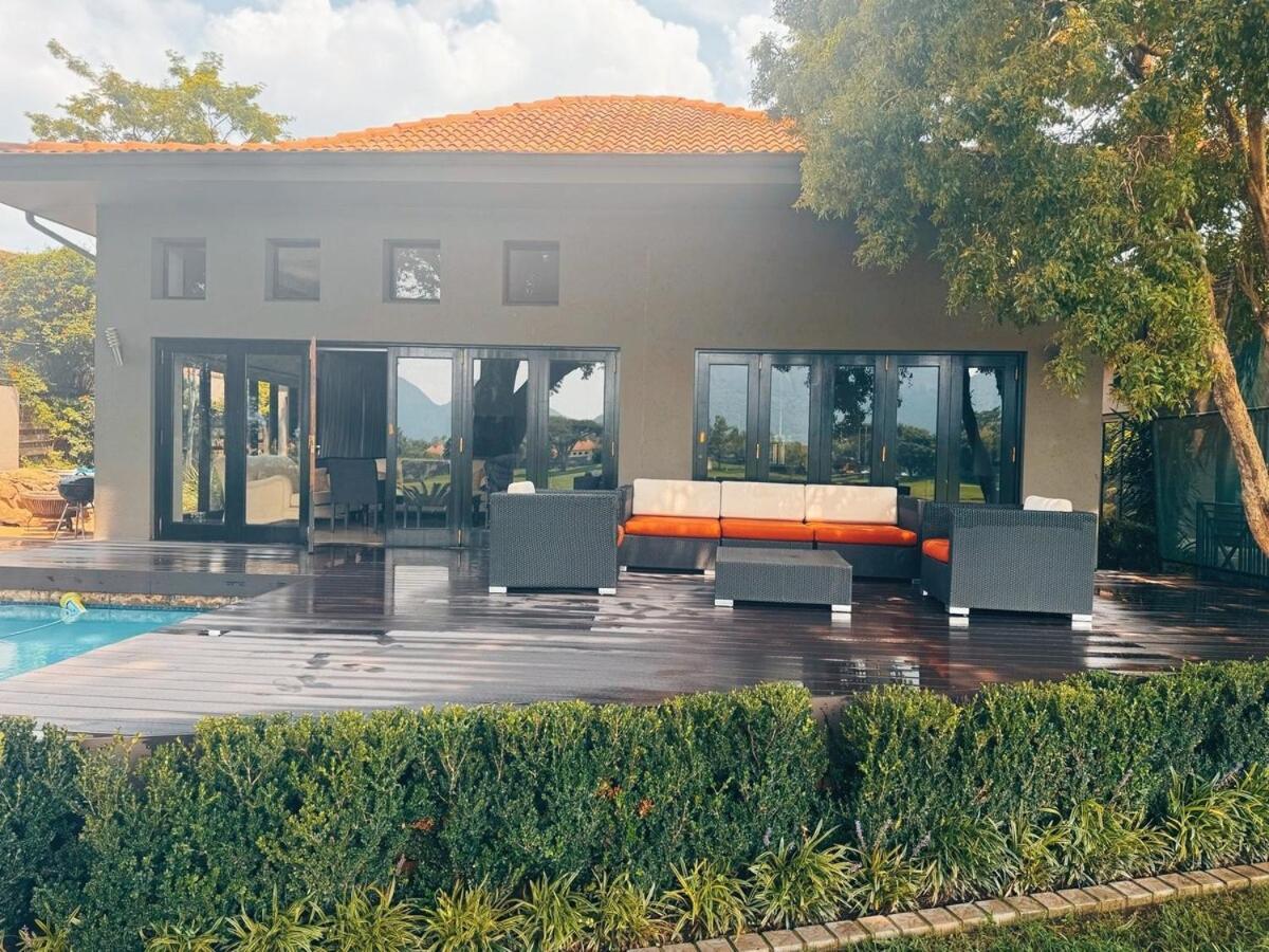 Pecanwood Relaxing Villa 5 Bedroom With Pool Hartbeespoort Exterior photo