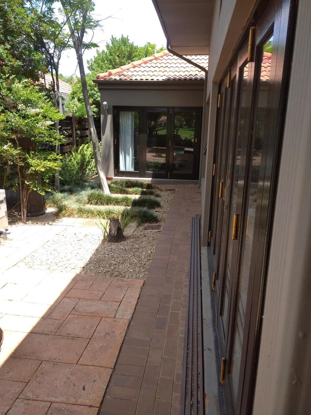 Pecanwood Relaxing Villa 5 Bedroom With Pool Hartbeespoort Exterior photo